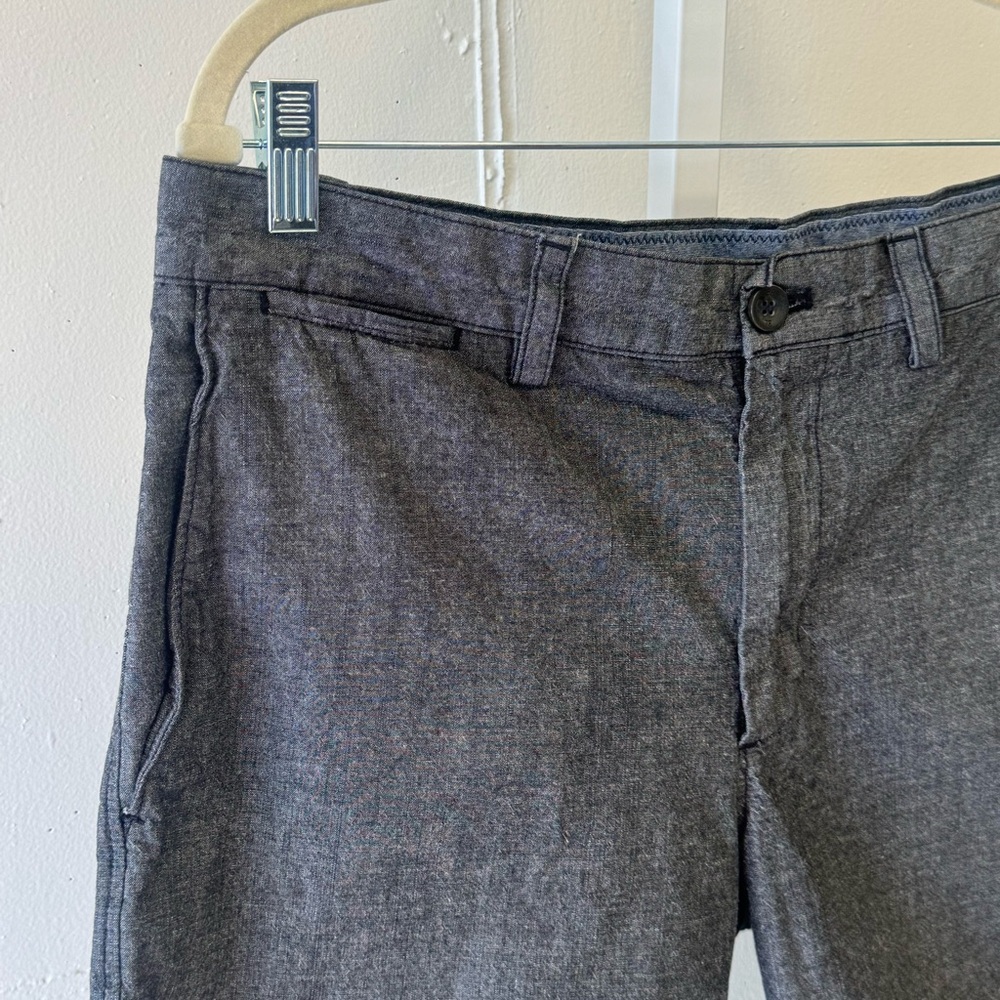 Banana Republic Men's 9" Aiden Short Flat Front Cotton Dark Grey W34 - Picture 4 of 12